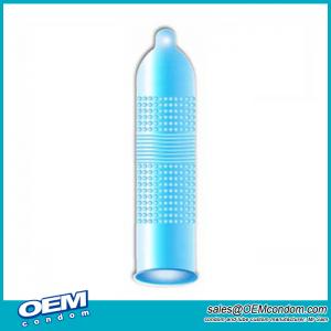 Dots-ribbed-dots condom